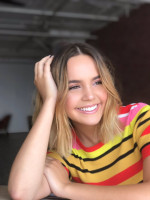 Bailee Madison photo #