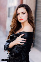 Bailee Madison photo #