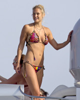 Bar Refaeli photo #