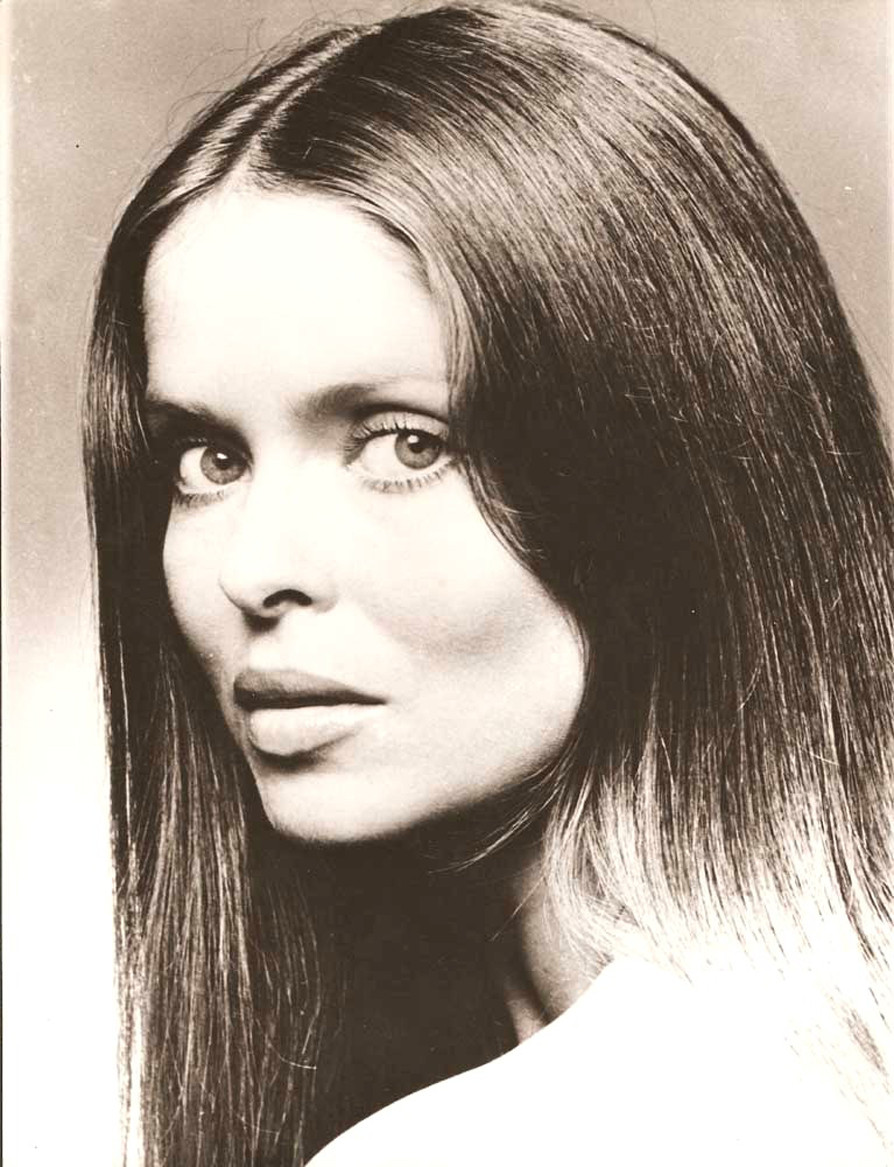 Barbara Bach: pic #368653