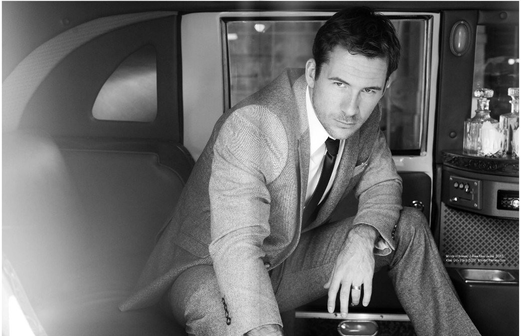 Barry Sloane : pic #781442