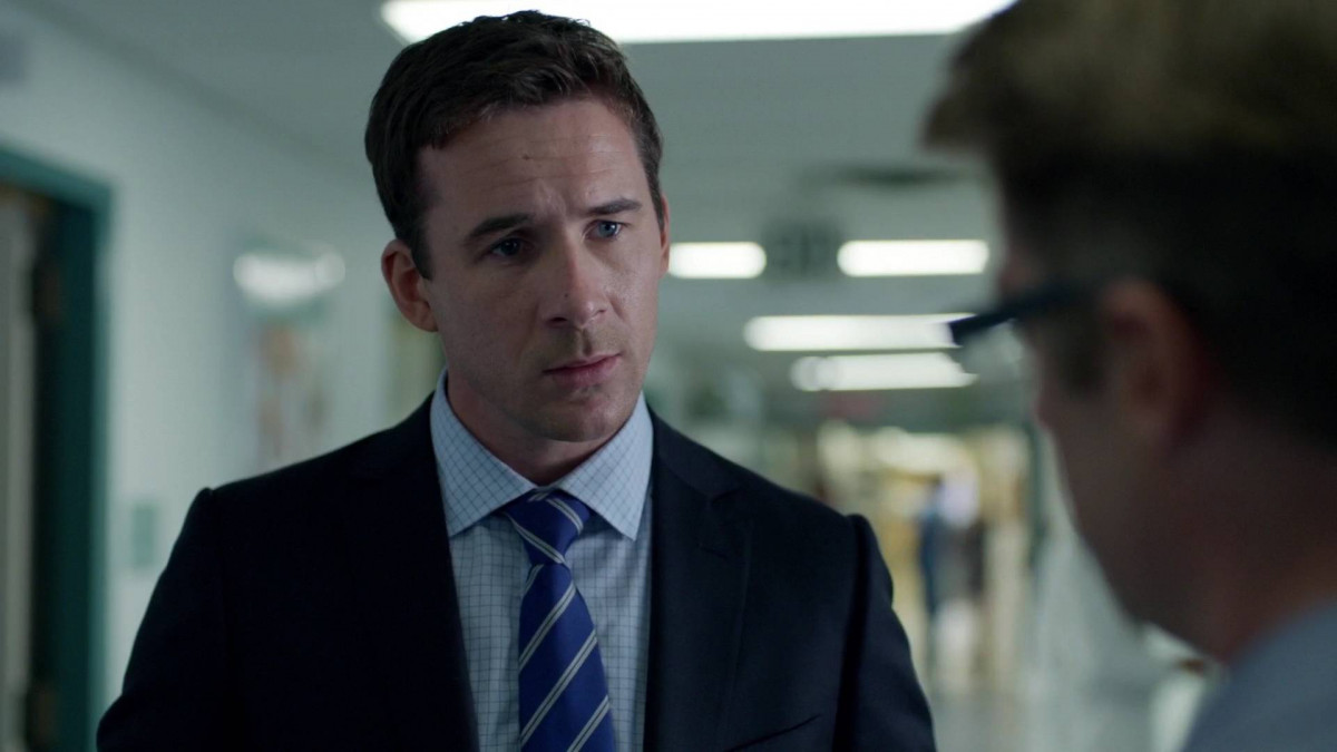 Barry Sloane : pic #1282027