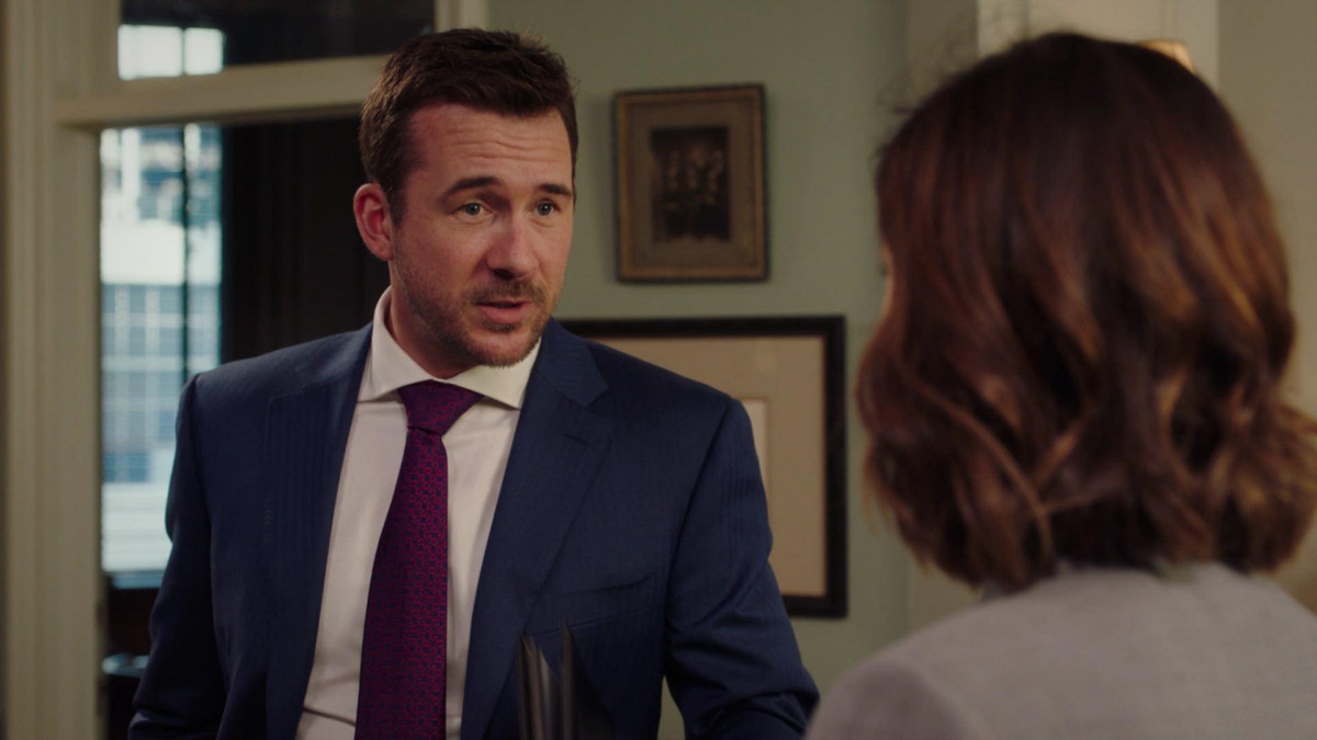 Barry Sloane : pic #1284785