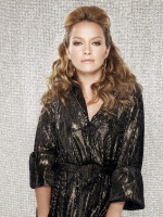 Becki Newton photo #