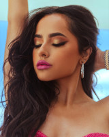 Becky G  photo #