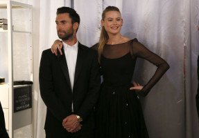 Behati Prinsloo photo #