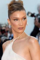 Bella Hadid photo #