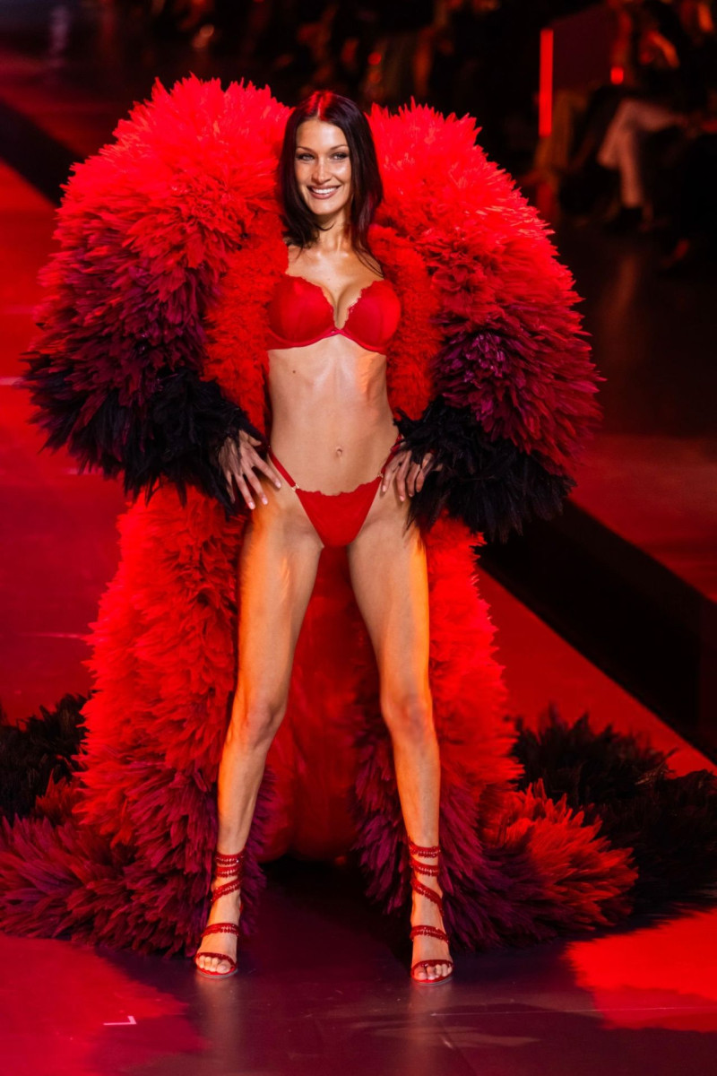 Bella Hadid: pic #1362035