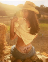 Bella Hadid photo #