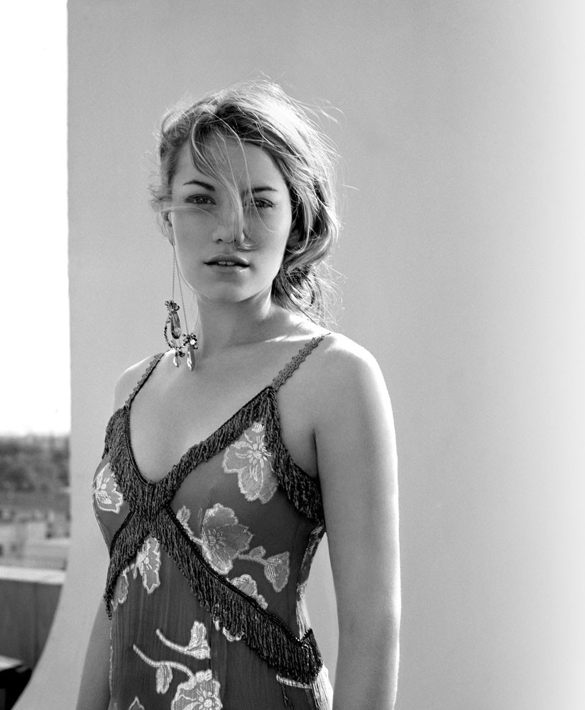 Bethany Joy Galeotti: pic #312052