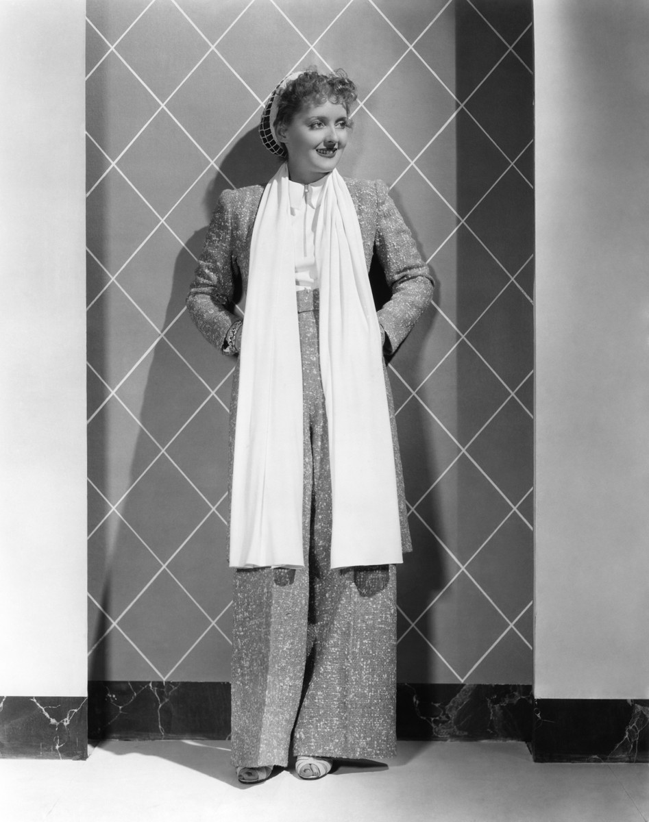 Bette Davis: pic #367940