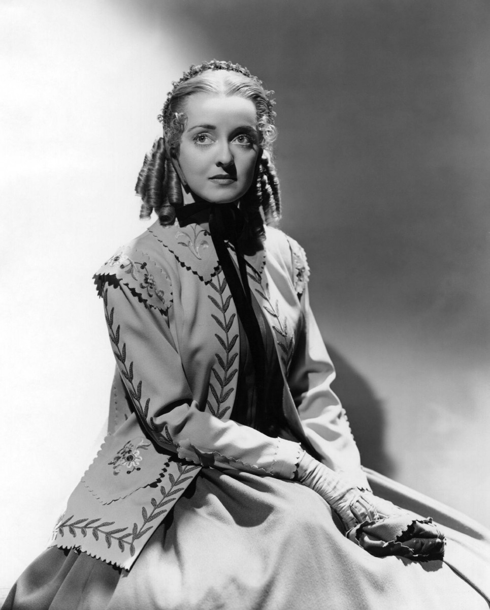 Bette Davis: pic #367886