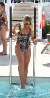 Billie Faiers photo #