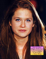 Bonnie Wright photo #