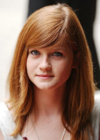 Bonnie Wright photo #