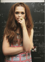 Bonnie Wright photo #