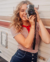photo 26 in Brec Bassinger gallery [id1081408] 2018-11-12