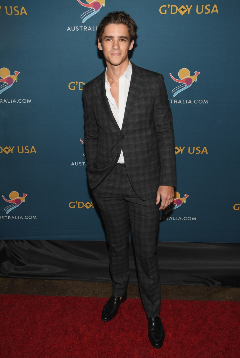 Brenton Thwaites: pic #1290170