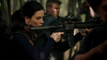 Bridget Regan photo #