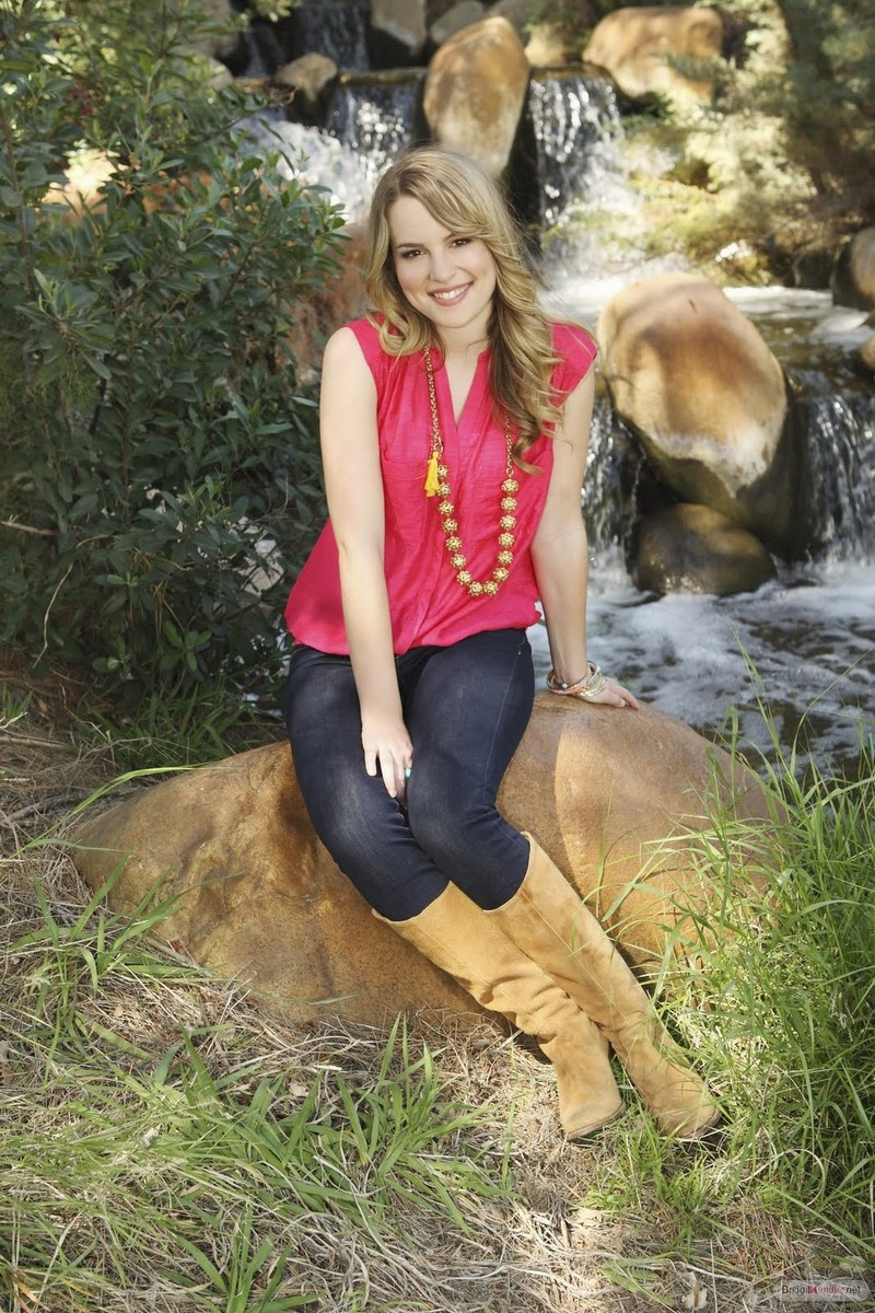 Bridgit Mendler: pic #567831