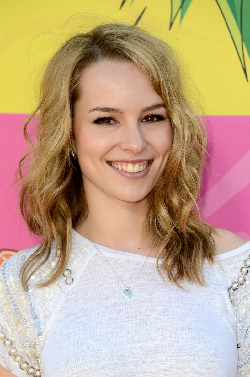 Bridgit Mendler: pic #589376