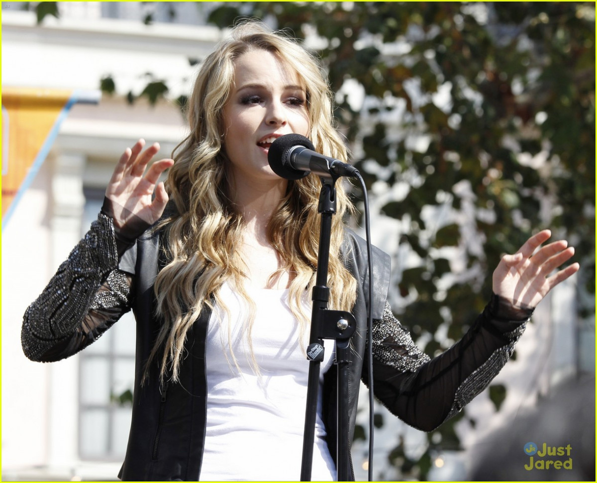 Bridgit Mendler: pic #602620