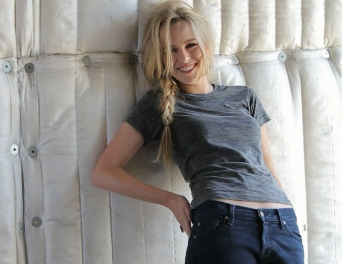 Bridgit Mendler: pic #599146