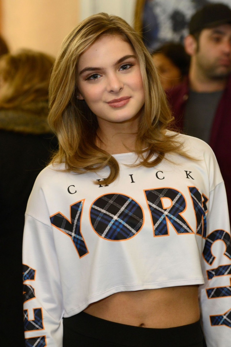 Brighton Sharbino: pic #1115232