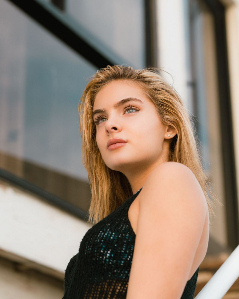 Brighton Sharbino: pic #1075696