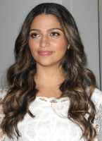 Camila Alves photo #
