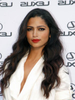 Camila Alves photo #