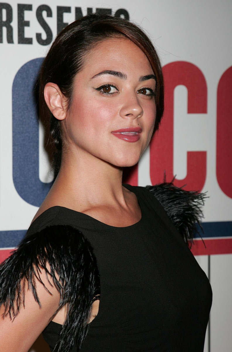 Camille Guaty: pic #311202