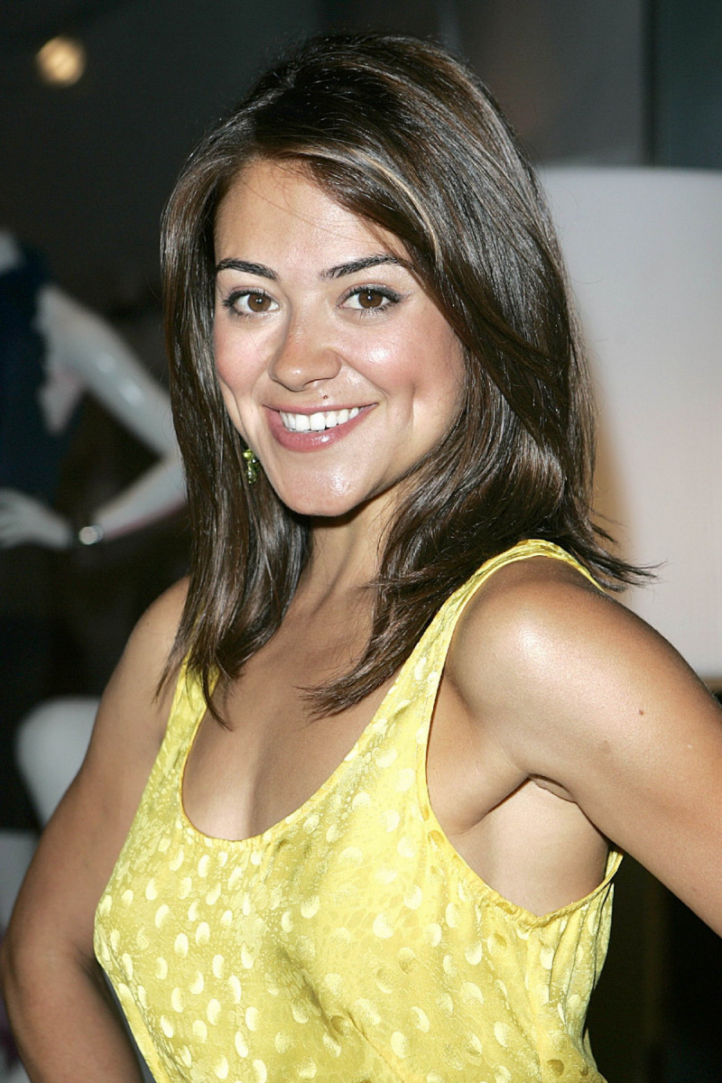 Camille Guaty: pic #292632