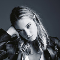 Camille Rowe photo #