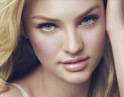 Candice Swanepoel photo #