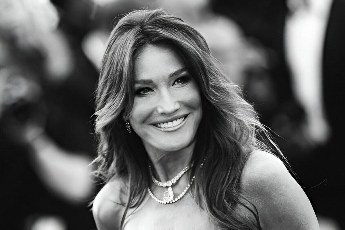 Carla Bruni: pic #1355883