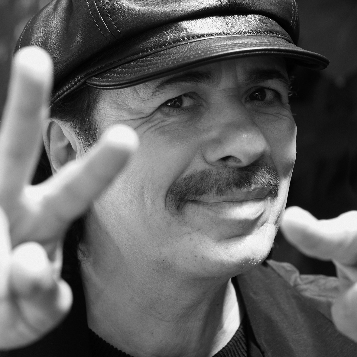 Carlos Santana: pic #335592