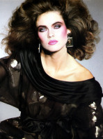 Carol Alt photo #