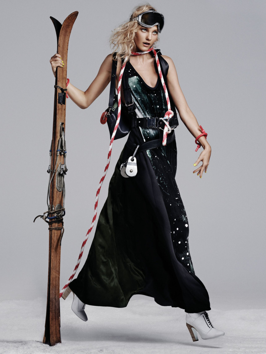 Caroline Trentini: pic #944749
