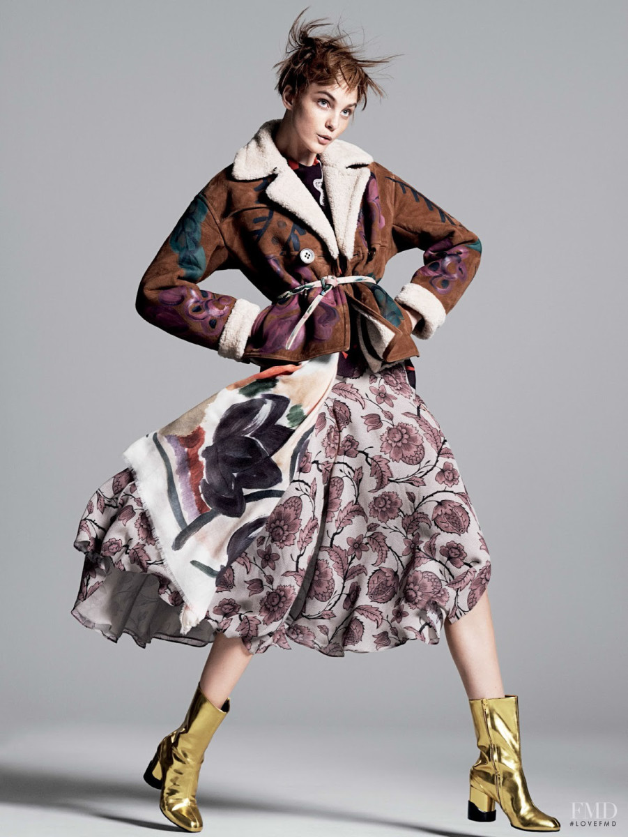 Caroline Trentini: pic #944860
