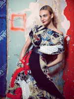 Caroline Trentini photo #