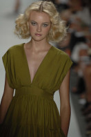 Caroline Trentini photo #