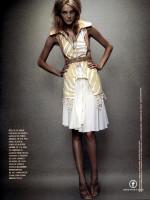 Caroline Trentini photo #
