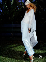 Caroline Trentini photo #