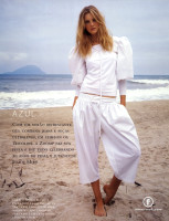 Caroline Trentini photo #