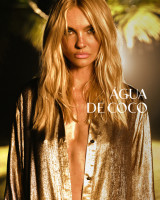 Caroline Trentini photo #