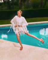 Caroline Trentini photo #