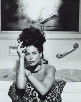 Carre Otis photo #