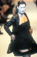 Carre Otis photo #