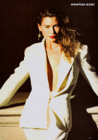 Carre Otis photo #